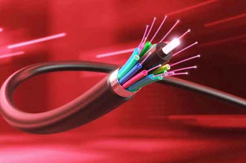 What Version Of Ethernet Utilizes A Fiber-optic Cable And Has A Transmission Speed Of 100 Mbps?